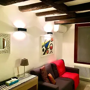 https://venice-mirrors.hotelslidodijesolo.com