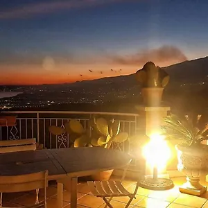 https://etna-apartment.taorminaitalyhotels.com